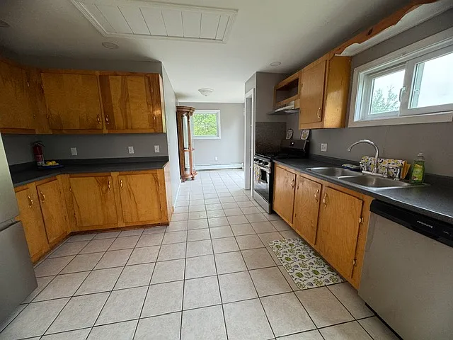 kitchen into the nook