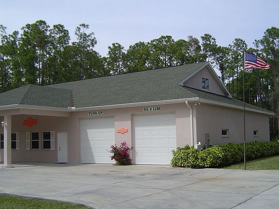 3rd image of 5939 Golden Oaks Ln
