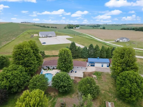 721 Main St, Minden, IA 51553