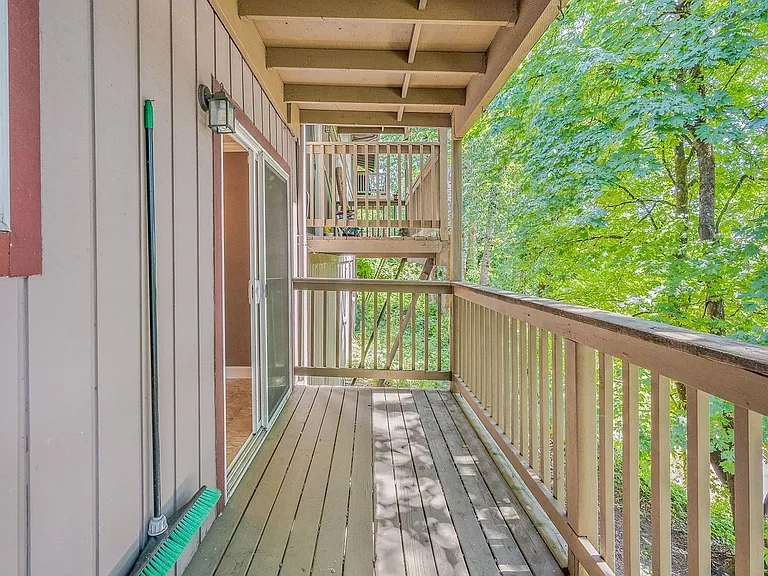 1015 SW Bertha Blvd #5 — Photo 18