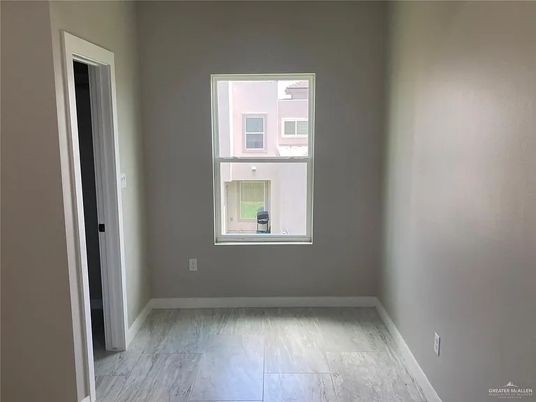 2221 Dorado Dr — Photo 17