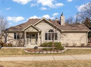5513 Aspen Ave, Downers Grove, IL 60515