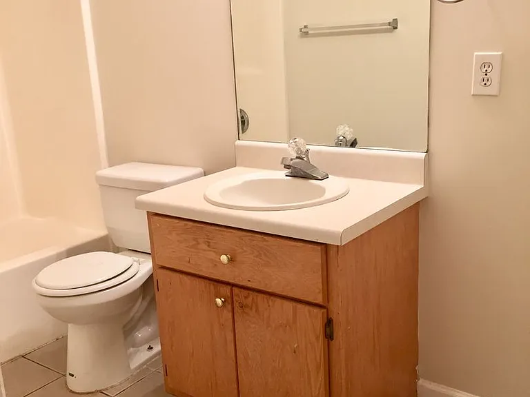 24 Dodd Blvd SE #C — Photo 11