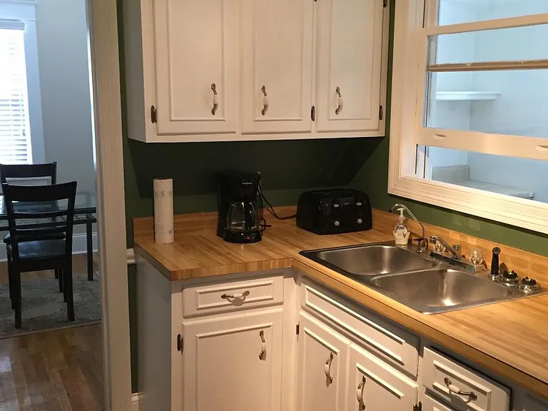 3201 Kinross Ave — Photo 5