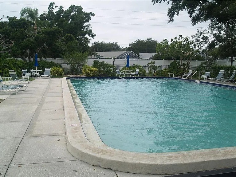 7461 W Country Club Dr N #409 — Photo 19