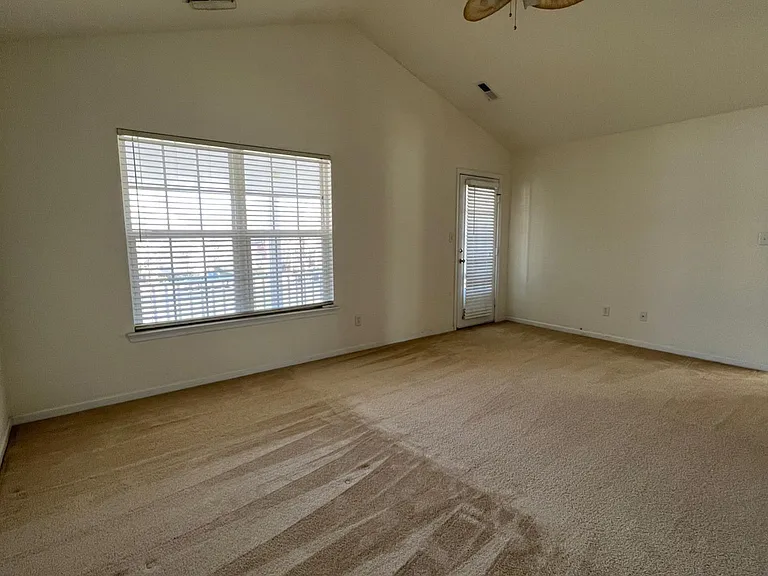 3933 Runey Dr — Photo 12