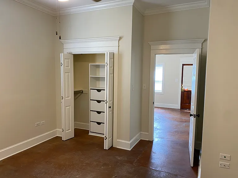 529 Saint Louis St — Photo 17