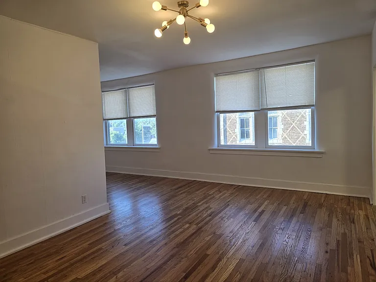 7217 Lanham Ave — Photo 2