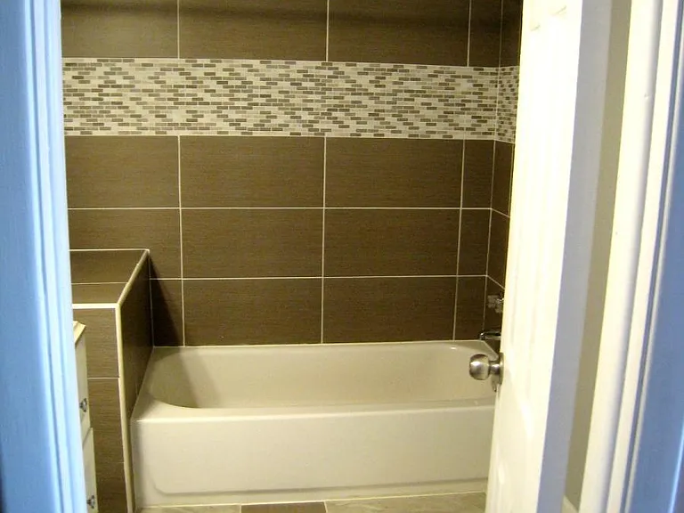 Hallway Bathroom 2nd Flr