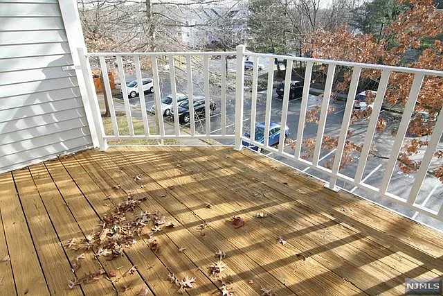 2 bed, 1047 sqft, $2,800 — Photo 2