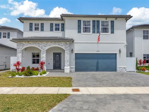 12743 SW 215th Ter, Miami, FL 33177