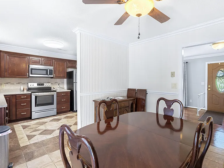 4310 Tee Pee Dr — Photo 10