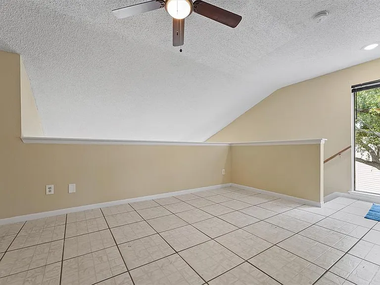 10855 Meadowglen Ln #1131 — Photo 11