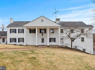 4001 McIntosh Rd, Harrisburg, PA 17112