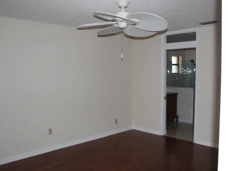 13880 Paddock Dr — Photo 10