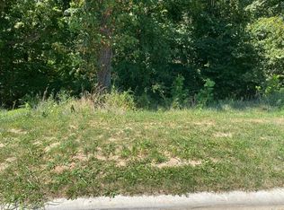 5823 S Cloverdale Ln, Battlefield, MO 65619