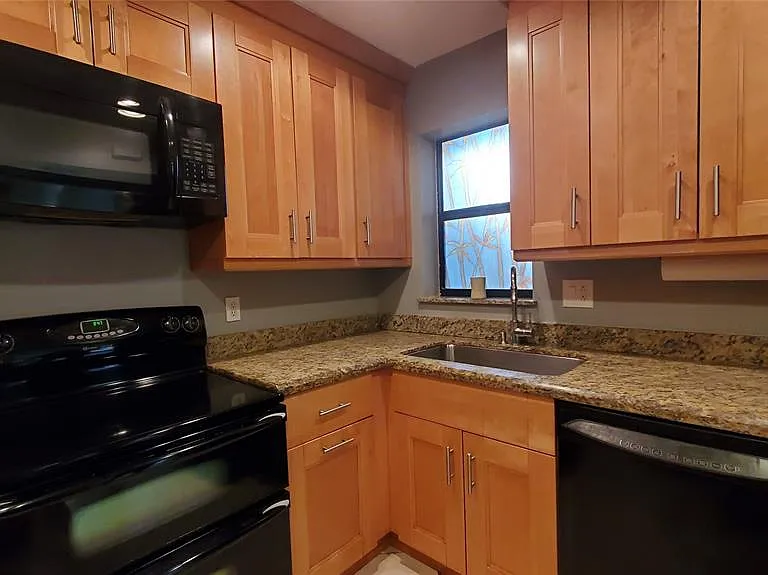 3831 Cocoplum Cir #3592 — Photo 4