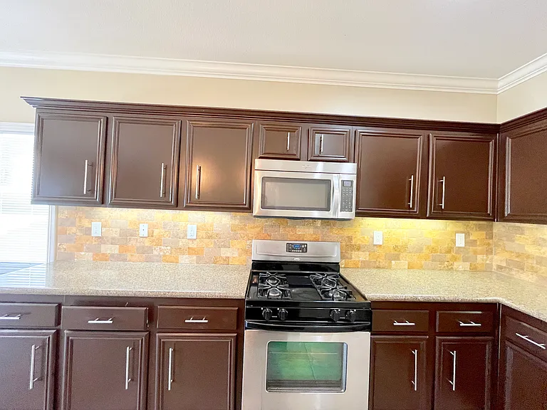 64250 Silver Star Ave — Photo 11