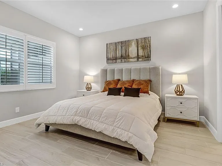 9032 Saint Lucia Dr — Photo 7