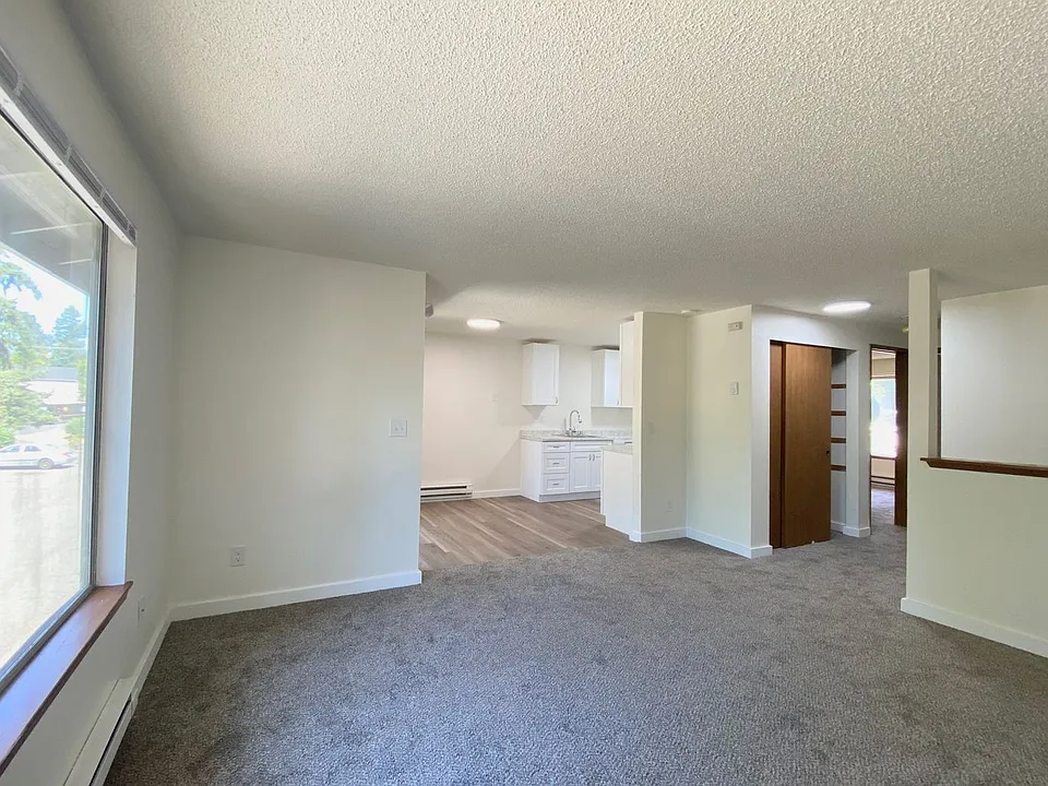 Lincoln Ave Apartments LLC