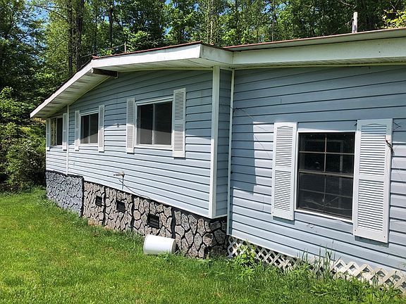 2nd image of 479 McKinney Cove Rd