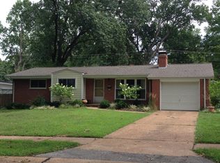 1210 Laven Del Ln, Saint Louis, MO 63122