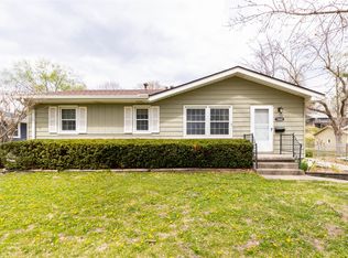 3419 Hillcrest Dr, Des Moines, IA 50310