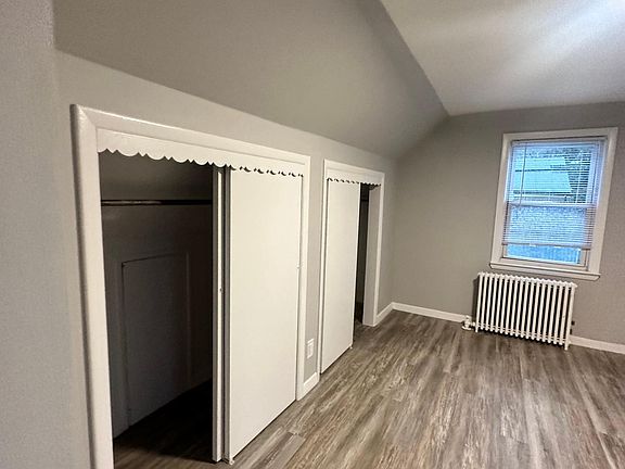 5th image of 130 Sterling Ave Floor 2