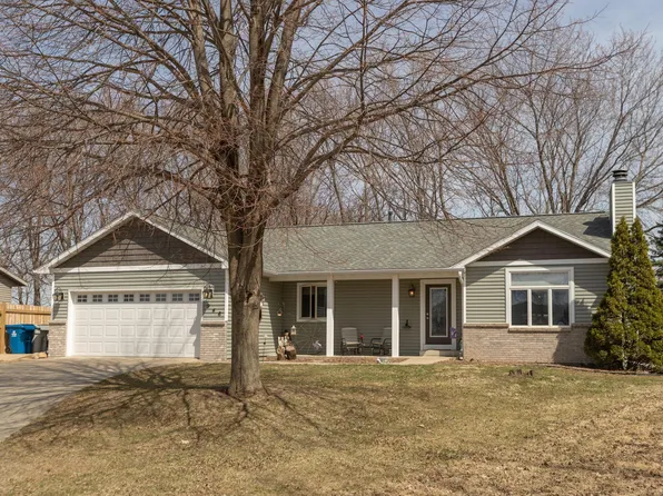 946 Byron Ave N, Byron, MN 55920