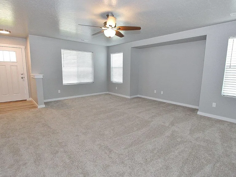 2130 N Morello Ave — Photo 3
