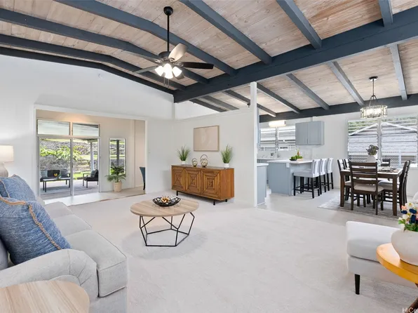 1605 Ala Aoloa Loop, Honolulu, HI 96819