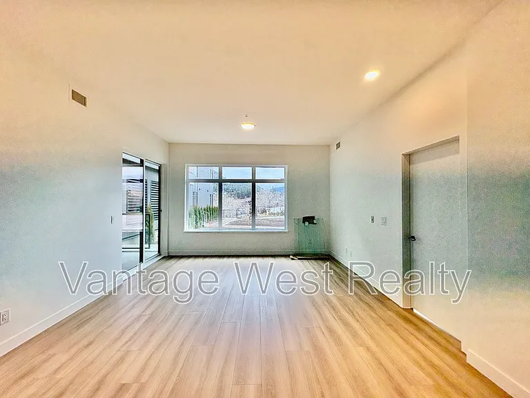 2760 Olalla Rd #103 — Photo 9