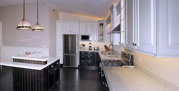 335 Bartlett St — Photo 17