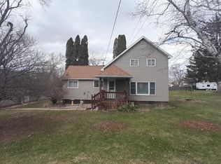 8762 Ann St, Omro, WI 54963