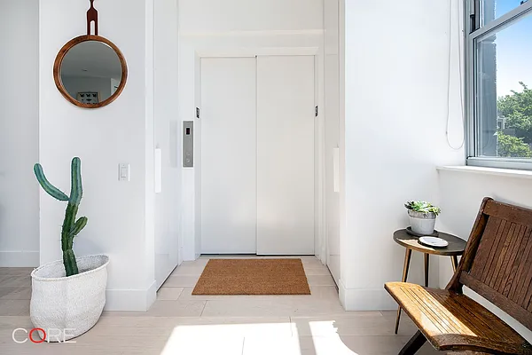 Rented by CORE | media 17