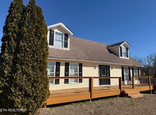 3260 Blue Springs Rd, Strawberry Plains, TN 37871