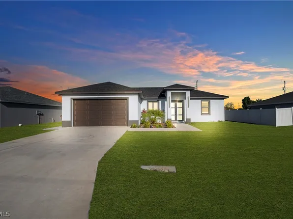 621 NE Juanita Pl, Cape Coral, FL 33909