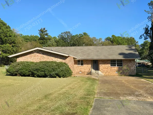 6584 Willowbrook St, Millington, TN 38053