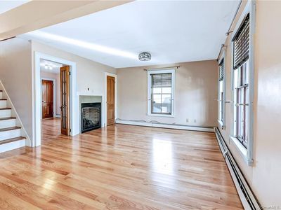 98 Clinton Ave, New Haven, CT, 06513