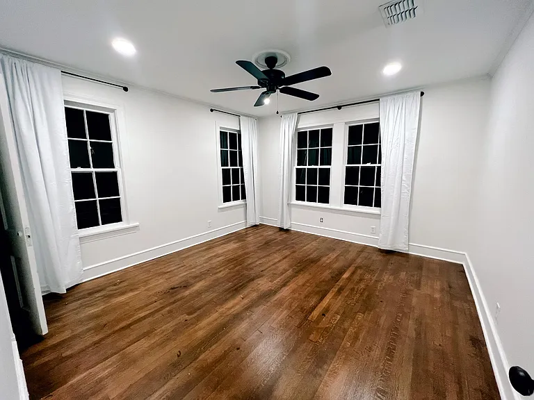 132 Albany Ave #1 — Photo 10