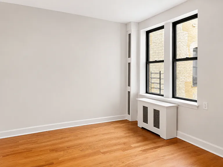213 Bennett Ave #4C — Photo 7