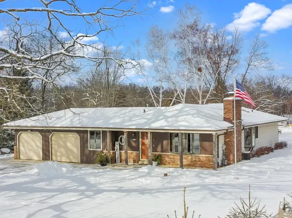 W928 Harmony LANE, East Troy, WI 53120
