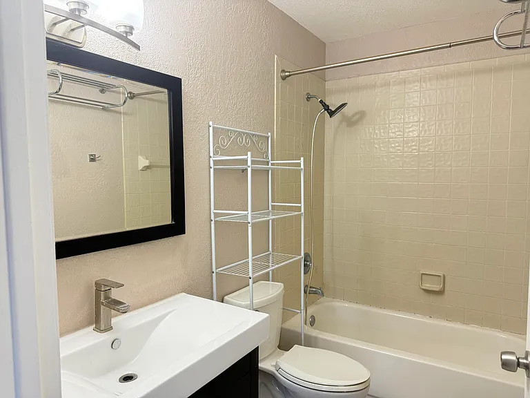6978 NW 166th Ter #1604 — Photo 11
