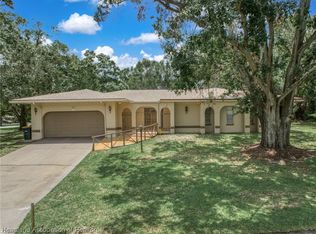 102 Loquat Rd NW, Lake Placid, FL 33852