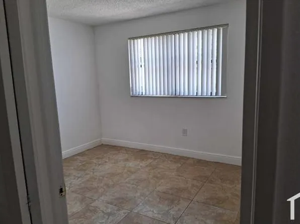 9829 Nob Hill Ln, Fort Lauderdale, FL 33351