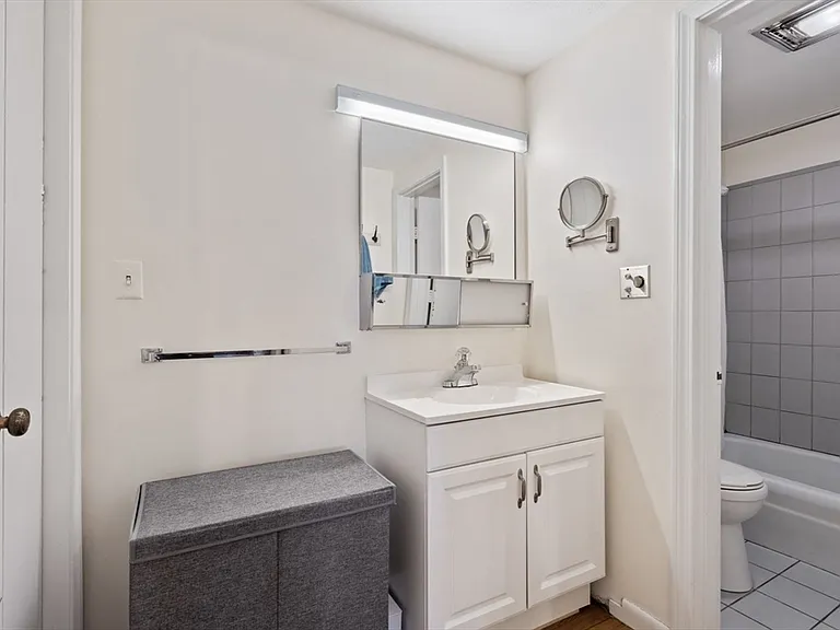 260 Beacon St #3 — Photo 8