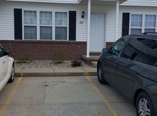 237 Crossing Dr, Normal, IL 61761