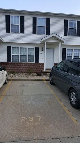 237 Crossing Dr Photo 1