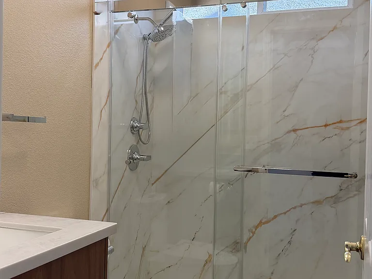 8922 Del Rio Cir — Photo 28