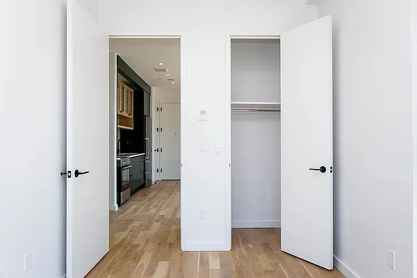 Rented by Nooklyn NYC LLC | media 23